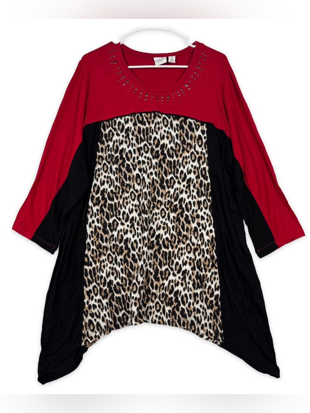 Chicos Tunic Top Size 3 Womens XL Red Black Leopard Colorblock Sharkbite Hem